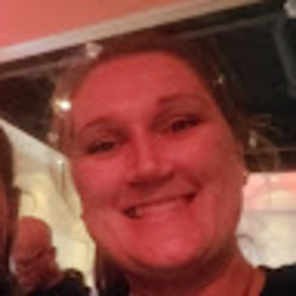 Meet your Posher, Jessica - Picture 1 of 1